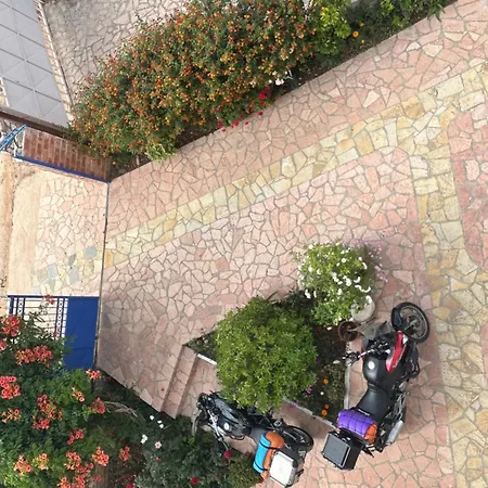 Guest house Jeti
